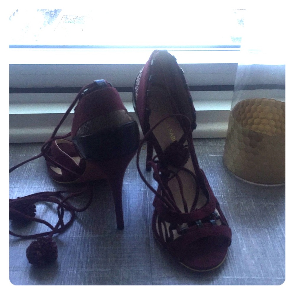 Gorgeous Paola Fabris lace up heels